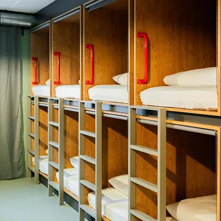 Dream Factory - Hostel