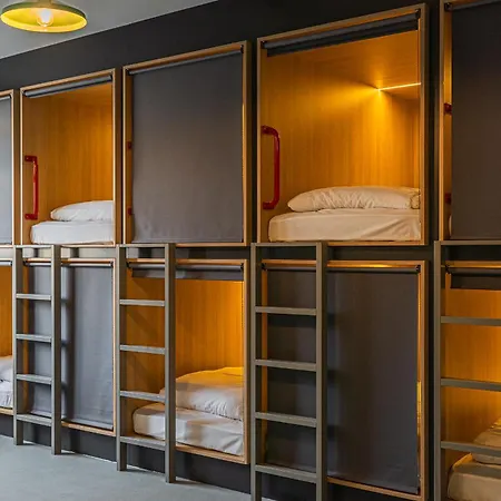Hostel Dream Factory - *