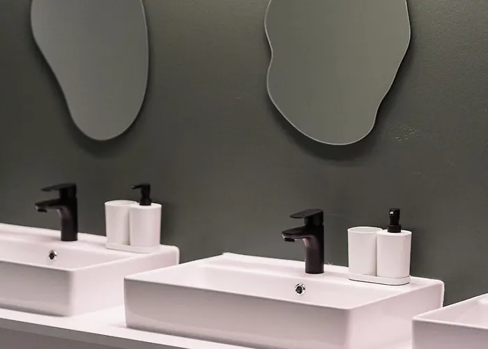 Dream Factory - Hostel